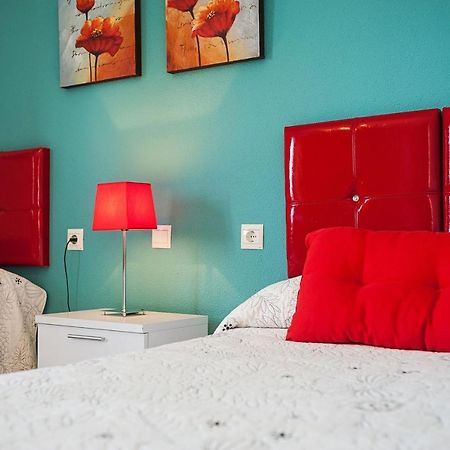 コニル・デ・ラ・フロンテラDuplex Tejar D Piscinas Y Familiasアパートメント エクステリア 写真
