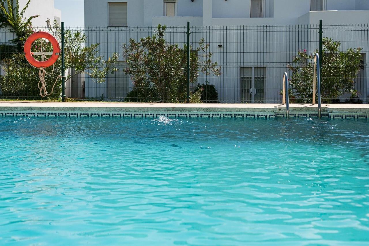 コニル・デ・ラ・フロンテラDuplex Tejar D Piscinas Y Familiasアパートメント エクステリア 写真